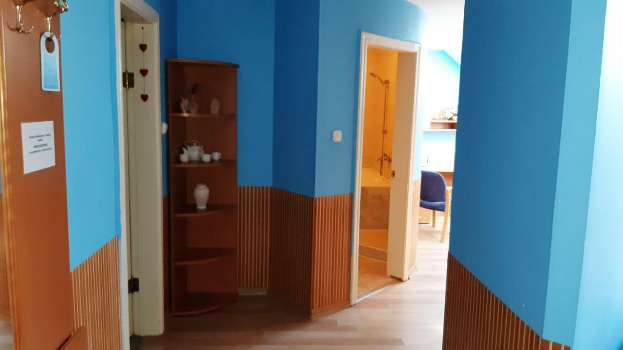 Guest House Uzhgorod Dış mekan fotoğraf